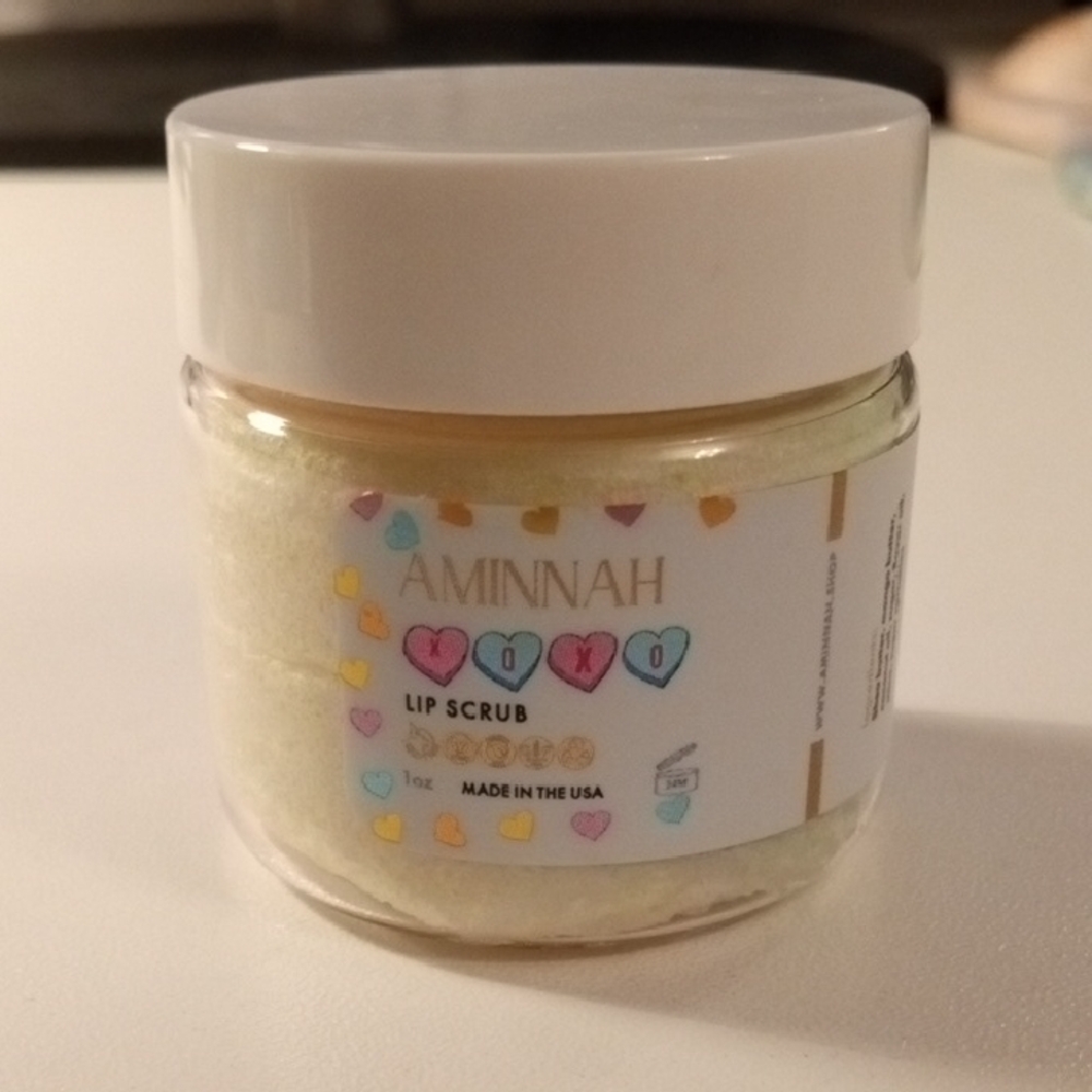 AMINNAH Lip Scrub - Yellow